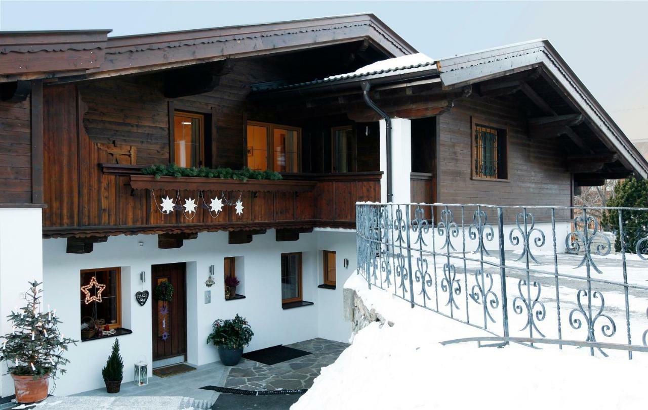 Haus Schmetterling Apartamento Alpbach Exterior foto
